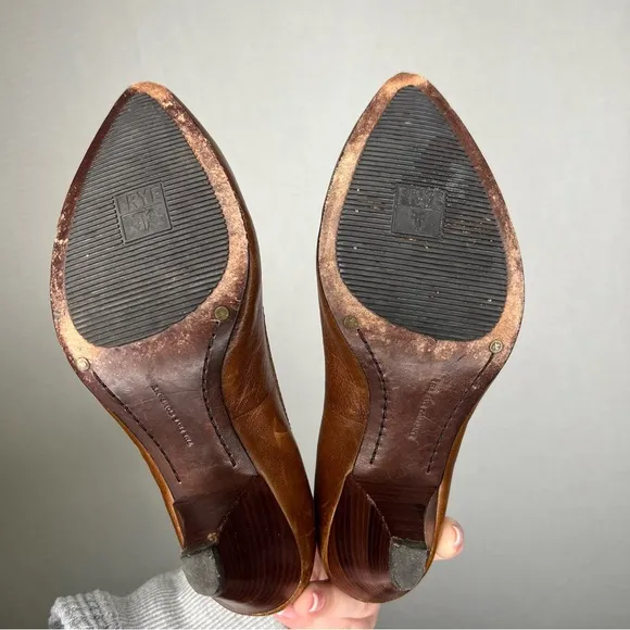 FRYE | Brown Leather Heeled Pumps 6 Woman’s Regina