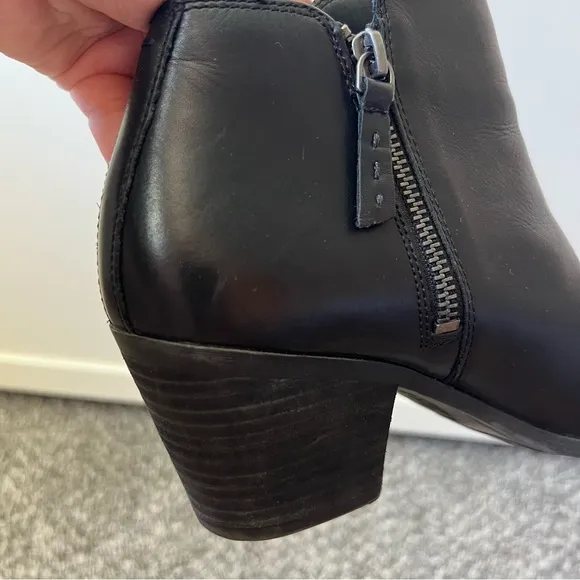 Frye Women’s Judith‎ Black Leather Zip Booties Boots Size 8