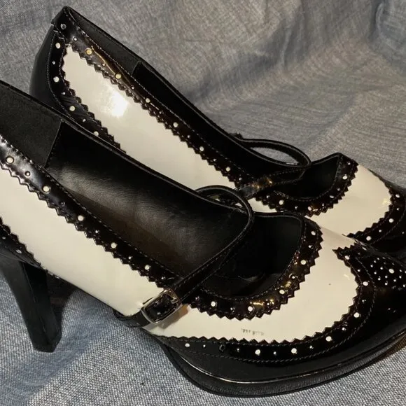 FUNTASMA Pleaser Brogue White Black Flapper Heels Shoes 10