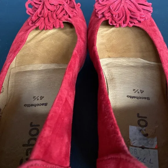 Gabor Hollywell Ladies Flower Trim Leather Suede Ballet Pumps Red Size 4.5