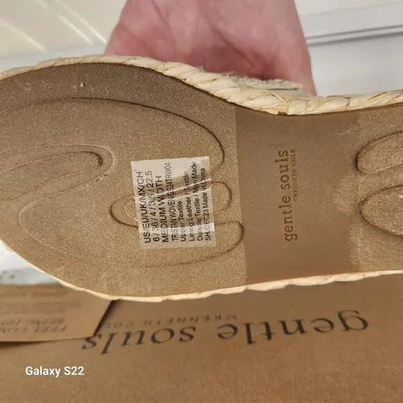 GENTLE SOULS BY KENNETH COLE Tristan Woven Raffia Sandals. NIB. Size 6