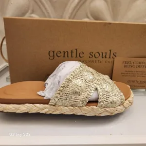 GENTLE SOULS BY KENNETH COLE Tristan Woven Raffia Sandals. NIB. Size 6
