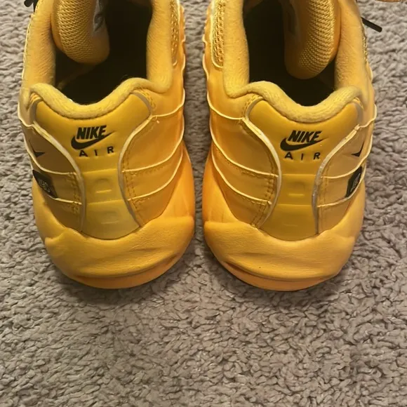Gently worn Nike air max.