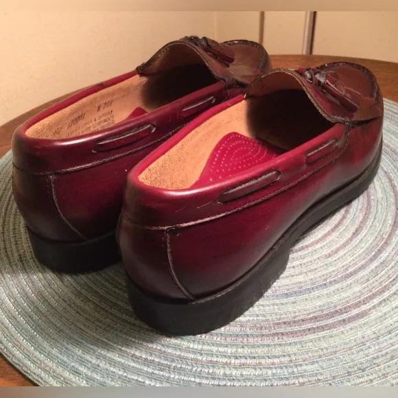 GH Bass Weejuns Kiltie Loafer Mens 9.5 C Burgundy Tasseled Leather Dress Shoes