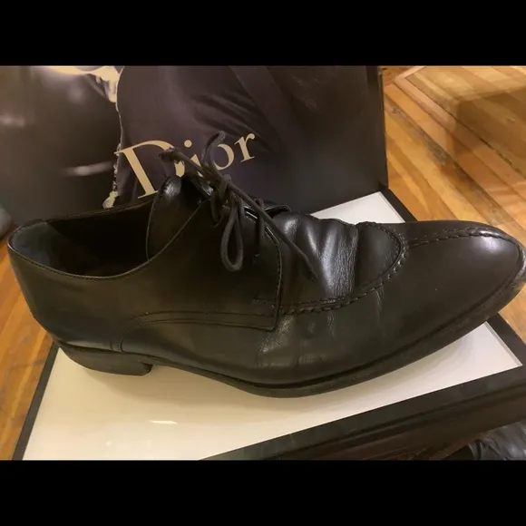 Giorgio Armani black leather Mens tie up shoes 43