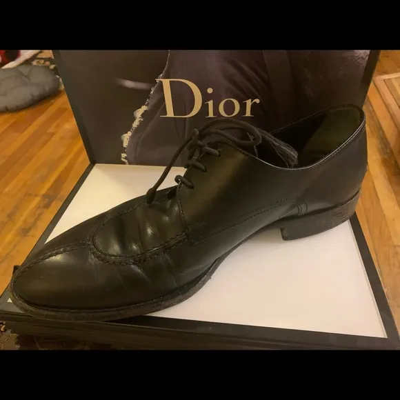 Giorgio Armani black leather Mens tie up shoes 43