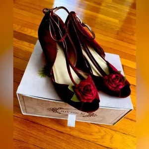 Girls shoes