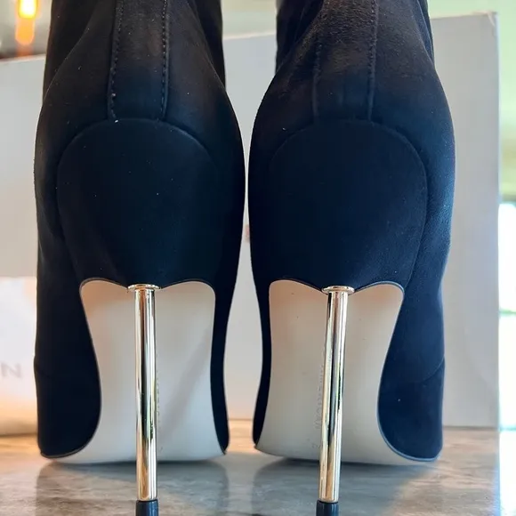 Good American ￼Suede &amp; Leather Stiletto Black Ankle Boots Bootie Gold Slim Heel