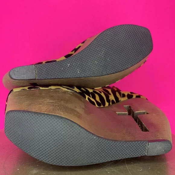 Grey City Leopard Print Calf Hair Cross Cutout Wood Platform Chelsea Boot Sz 7