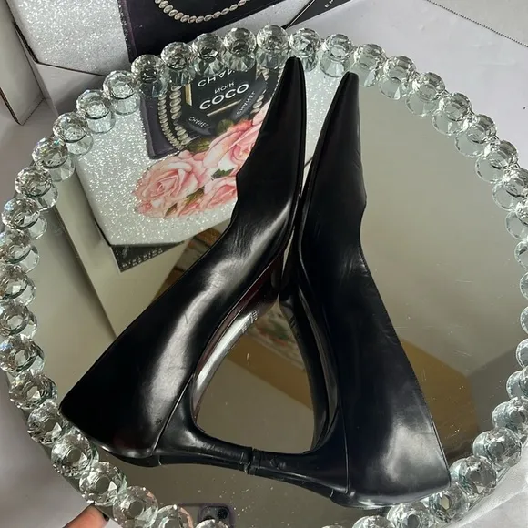 GUCCI  Black Leather Classic Pump 1012555  Size 38.5 C Made in Italy