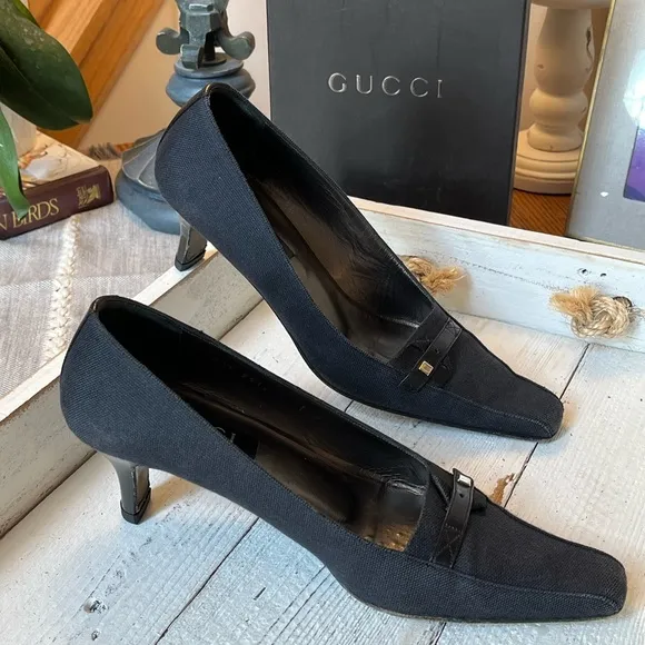 Gucci Black Pumps Women's Size 7 VGUC with box