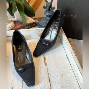 Gucci Black Pumps Women's Size 7 VGUC with box