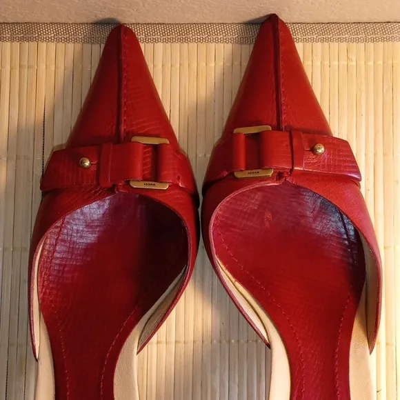 GUCCI Elegant Rust Leather Women's Mules Size 9.5