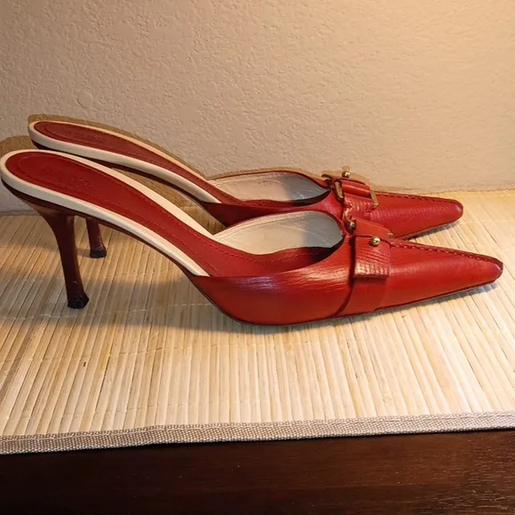GUCCI Elegant Rust Leather Women's Mules Size 9.5