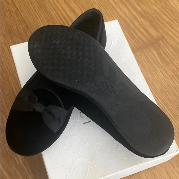 Gucci Girl Black Velvet Bow Loafers Ballet Flats Shoes Size 35 3.5
