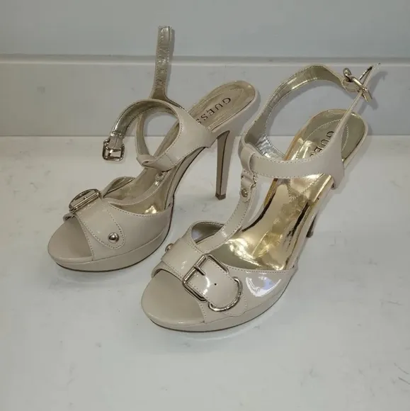 Guess Shoes Tan Nude Patent Leather Platform Heels Gold Hardware Size 8.…