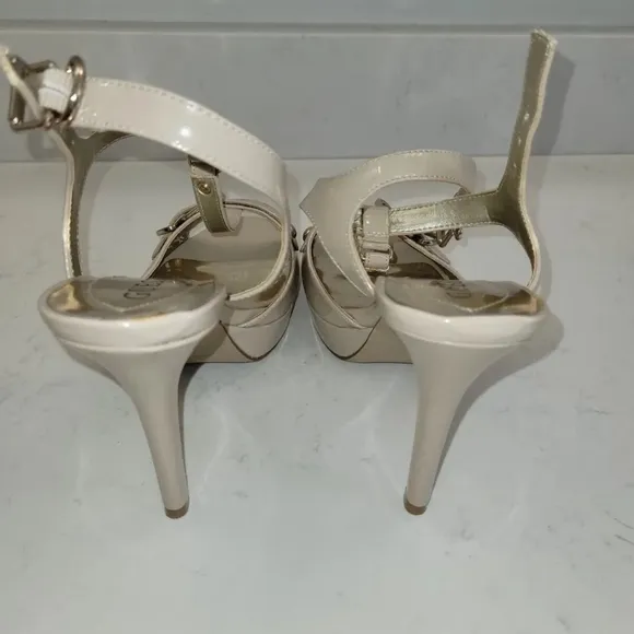 Guess Shoes Tan Nude Patent Leather Platform Heels Gold Hardware Size 8.…