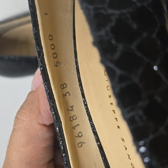 Guiseppe Zanotti Elegant Black Snake Round Toe Pumps Size 38