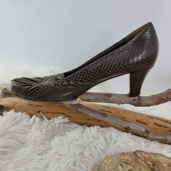 Henry Beguelin leather pumps (K)