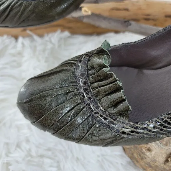 Henry Beguelin leather pumps (K)