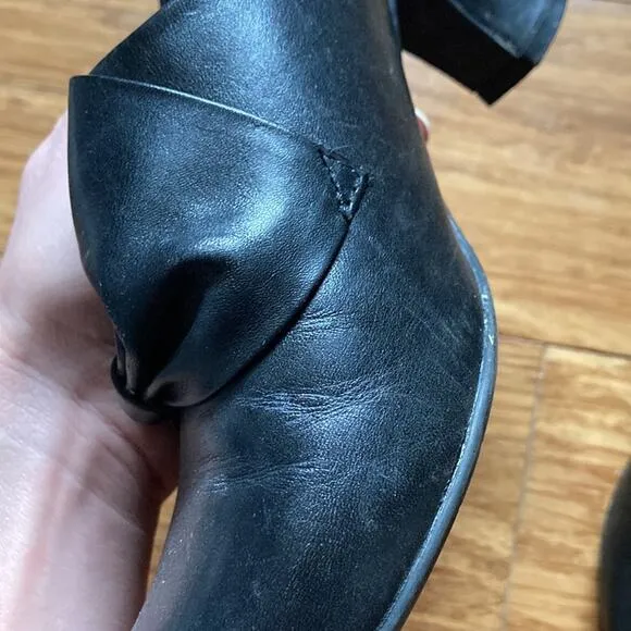 Hotter Shoes Black Leather Retro Inspired Pumps, Size 6.5