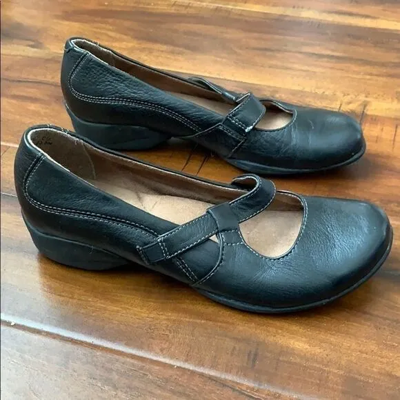 HUSH Puppies Mary Jane Sneakers Shoes Flats