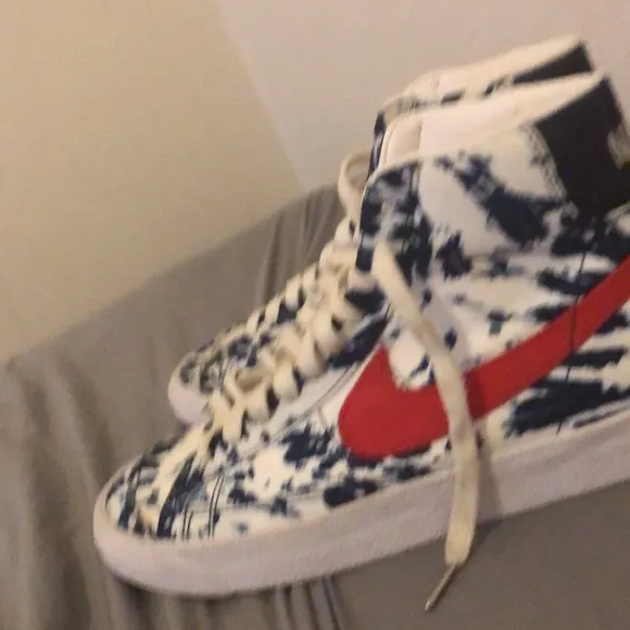 I just want to sell the shoes for some money