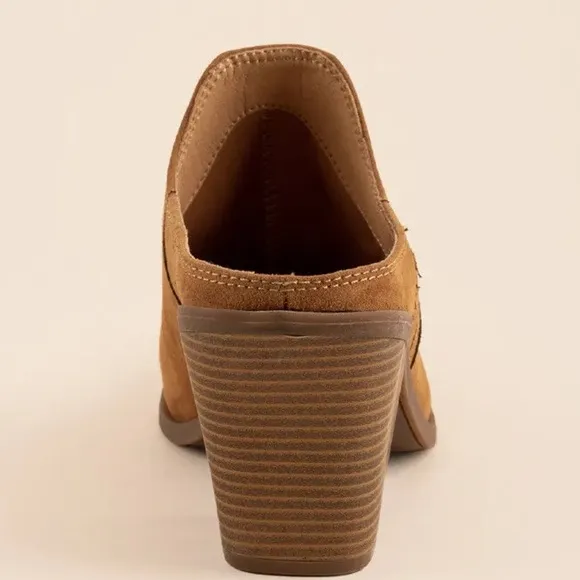 Indigo Rd. Ezria Mules in Tan, Women’s Size 7.5
