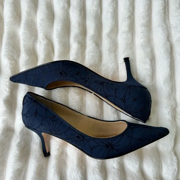 Ivanka Trump navy blue floral print heels size 6.5