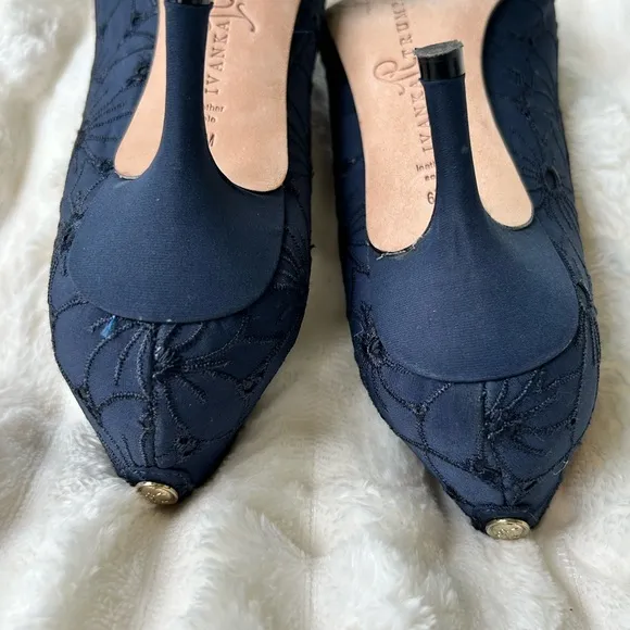 Ivanka Trump navy blue floral print heels size 6.5