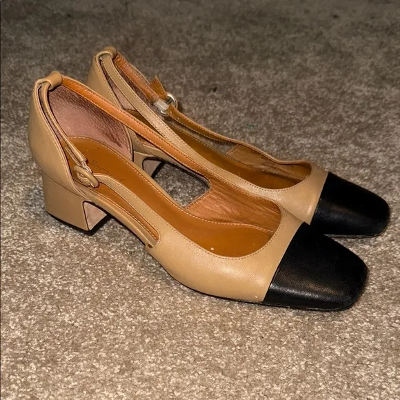 J McLaughlin Callie Elegant Two-Tone Women's Block Heel Shoes - size 8