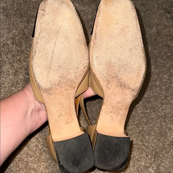 J McLaughlin Callie Elegant Two-Tone Women's Block Heel Shoes - size 8