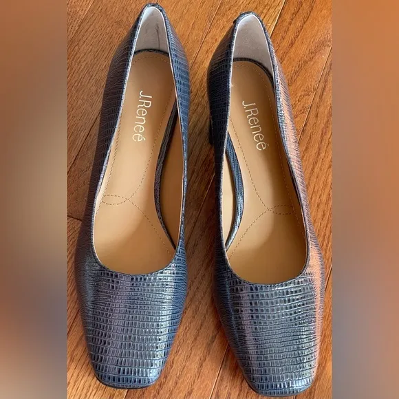 J. Renee Olivienne Women's Pump in Navy lizard Print‎ size10M