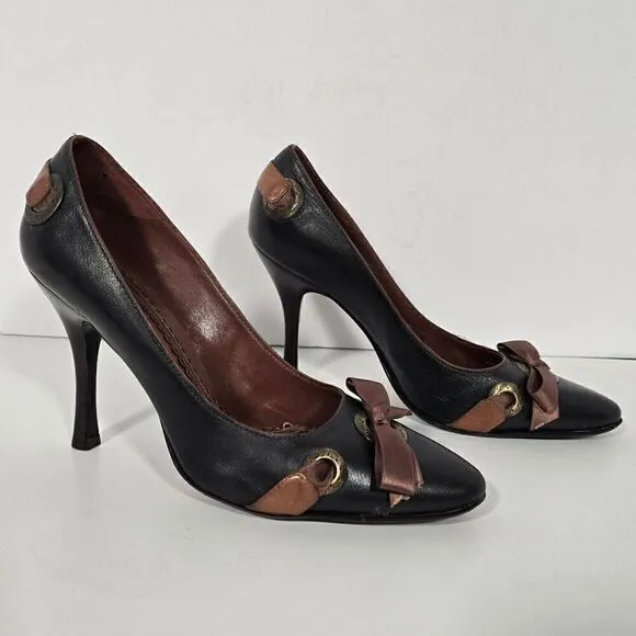 J Vincent Black  Leather Brown Ribbon Bow Heels Pumps Shoes Size 7.5 Imperfect