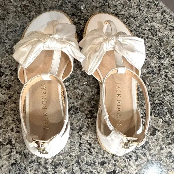 Jack Rogers Heidi T-Strap White Sandals with Bow Size 7 New
