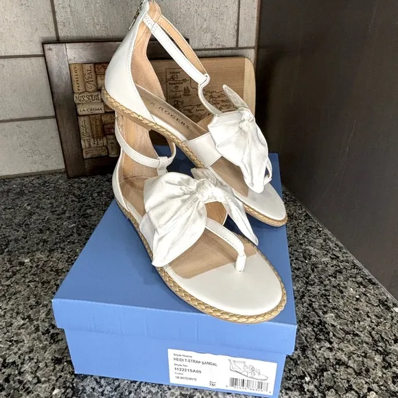 Jack Rogers Heidi T-Strap White Sandals with Bow Size 7 New