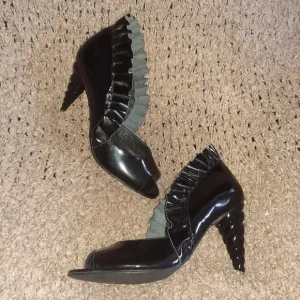 JEFFREY CAMPBELL-Michelle-Black Patent Leather
