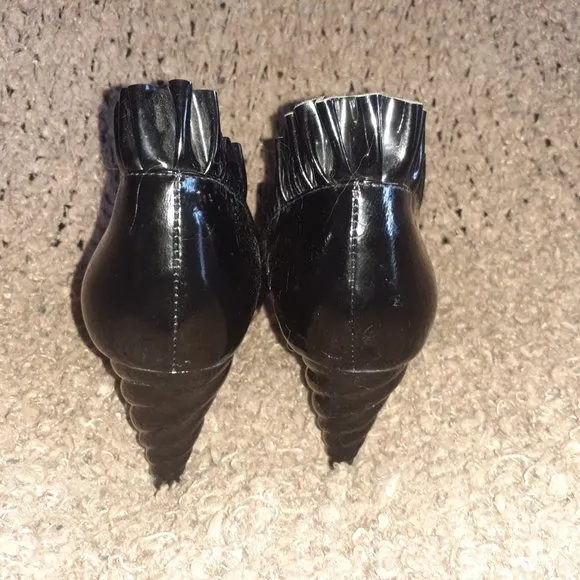 JEFFREY CAMPBELL-Michelle-Black Patent Leather