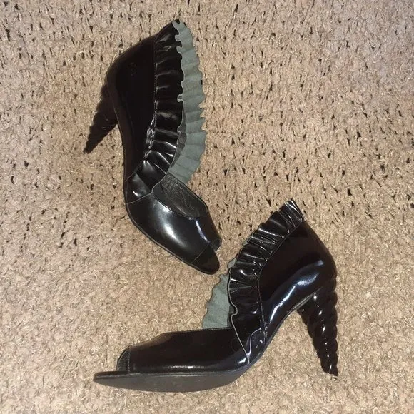 JEFFREY CAMPBELL-Michelle-Black Patent Leather
