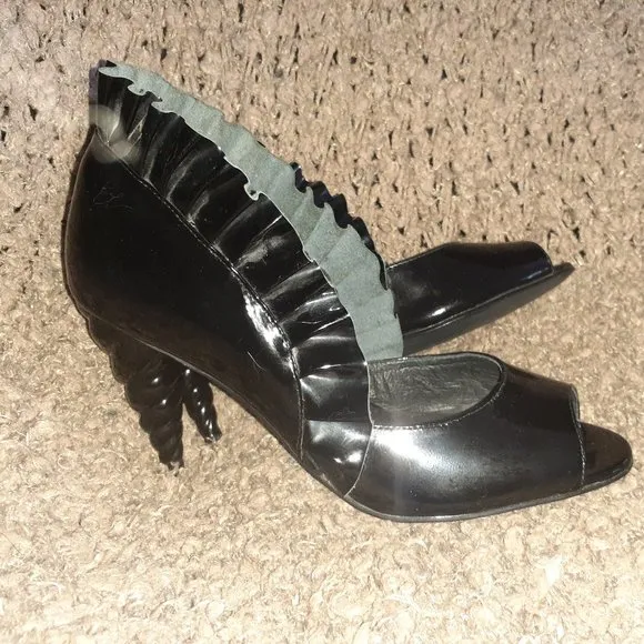 JEFFREY CAMPBELL-Michelle-Black Patent Leather