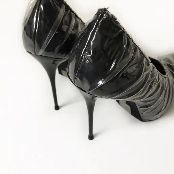 Jeffrey Campbell pump black clear