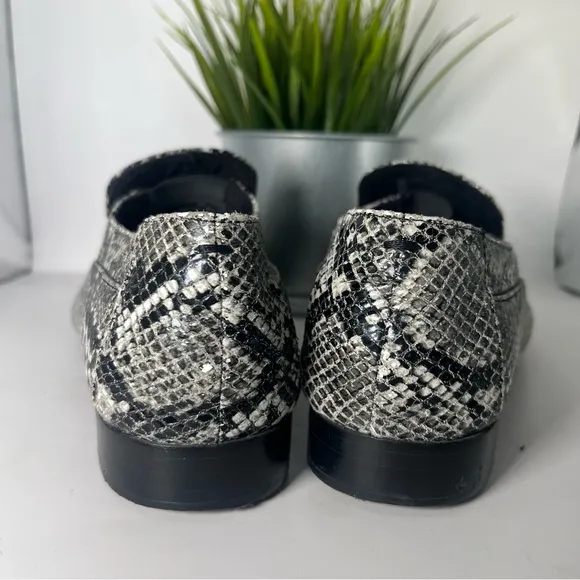 Jeffrey Campbell Snakeskin Python Cap Toe Loafers Black &amp; White Size 7.5