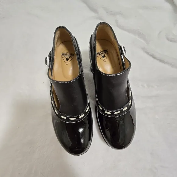 JOHN FLUEVOG Enneagram Achiever Buckled Black Leather Pumps Womens Sz 6 …