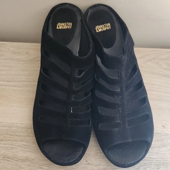 Johnston &amp; Murphy Tess Black Wedge Peep Toe Sandals Leather Cut Out Size 9