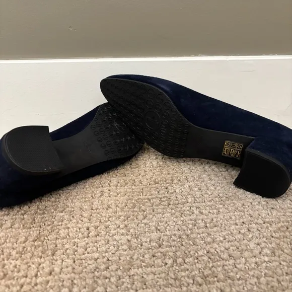 🔹Jon Josef Elegant Navy Blue Suede Women's Pumps - size 7