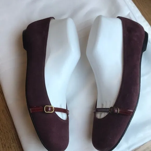 JON JOSEPH WINE COLORED FLATS.  New
