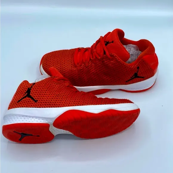 JORDAN B.Fly 'Max Orange'