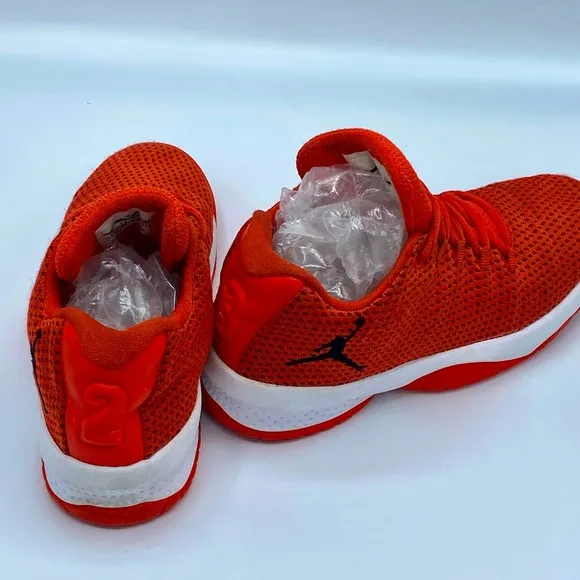JORDAN B.Fly 'Max Orange'