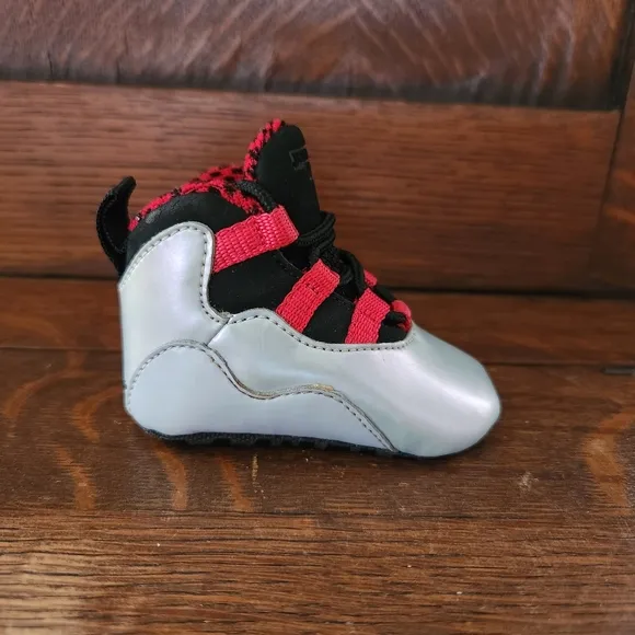 Jordan Crib Shoes Size 1