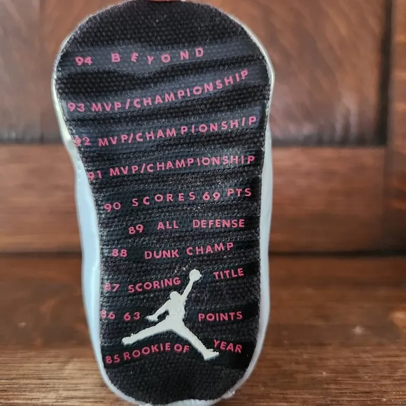 Jordan Crib Shoes Size 1